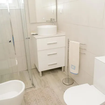 Like-home-t3 House-garden, Sea View, Feriehus *