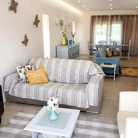 Like-home-t3 House-garden, Sea View, Feriehus *