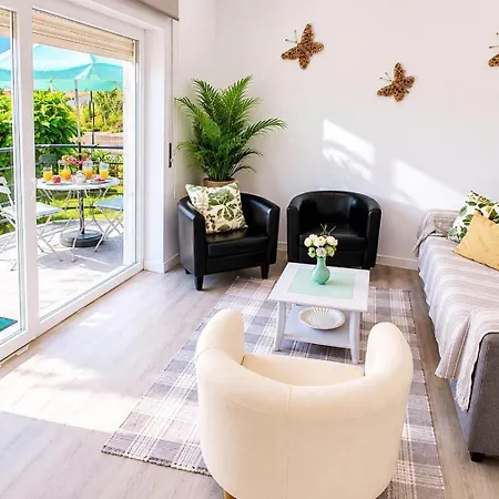 Feriehus Like-home-t3 House-garden, Sea View, Casais de Sao Lourenco